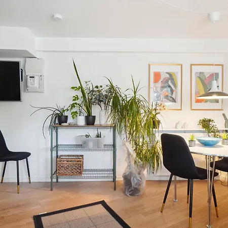 아파트 Minimalistisk Studiolejlighed I Centrum Af 오르후스
