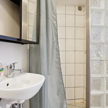 Apartamento Minimalistisk Studiolejlighed I Centrum Af Århus