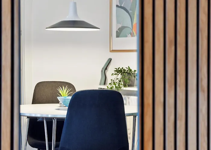 Minimalistisk Studiolejlighed I Centrum Af Διαμέρισμα *