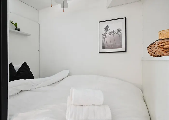 Minimalistisk Studiolejlighed I Centrum Af Διαμέρισμα *